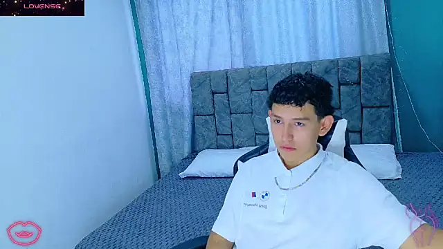 FelipeGonzalezz online show from 12, 1, 2026