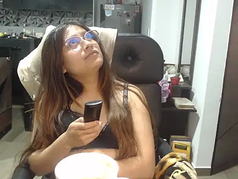 Snapshot of amatista_katzenn chatting on 6, 2, 2026 amatista katzenn online show from 6, 2, 2026