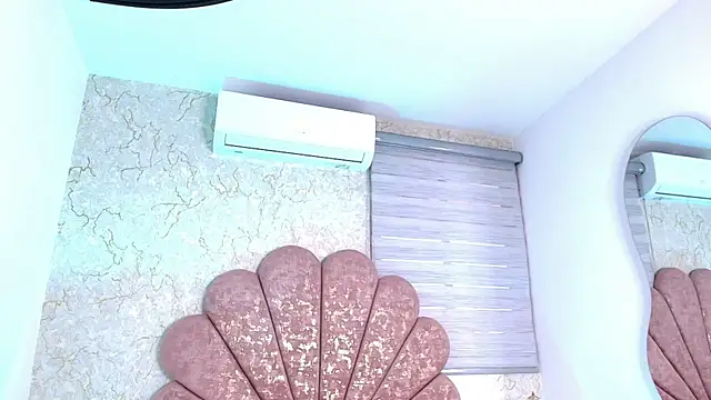 mia fontana  online show from 21, 11, 2025