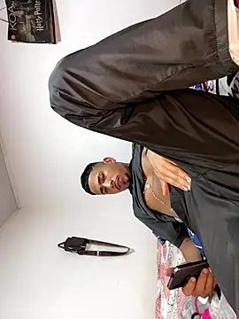 Snapshot of king_disaster1 chatting on 12, 11, 2025 king disaster1 online show from 12, 11, 2025