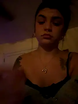 Snapshot of mads420 chatting on 11, 11, 2025 mads420 online show from 11, 11, 2025