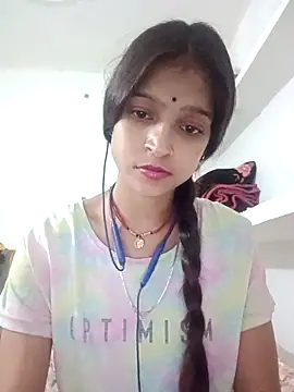 Mohnicute online show from 9, 5, 2026