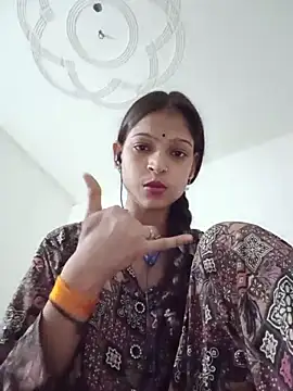 Mohnicute online show from 15, 6, 2026