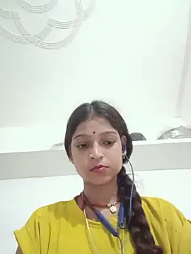 Snapshot of Mohnicute chatting on 7, 7, 2026 Mohnicute online show from 7, 7, 2026