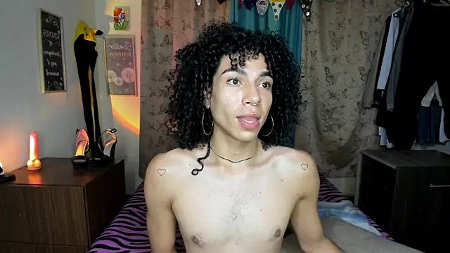 Snapshot of Angel_White25 chatting on 11, 7, 2026 Angel White25 online show from 11, 7, 2026