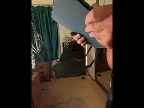 LeatherSdaddy online show from 18, 11, 2025