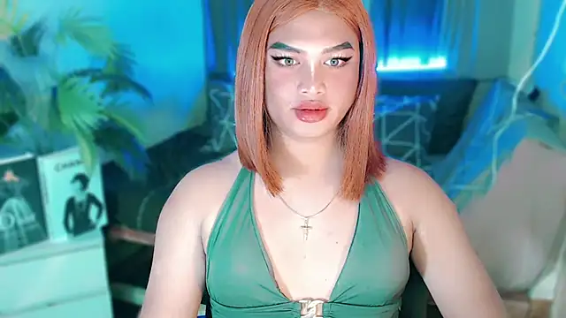 Snapshot of UrGoddess_Sofia chatting on 15, 12, 2025 UrGoddess Sofia online show from 15, 12, 2025