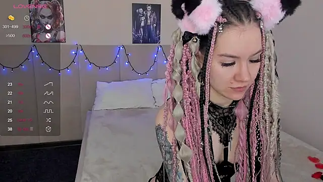 Lina Moony online show from 20, 11, 2025