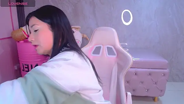 Violetta jhonson a online show from 23, 12, 2025