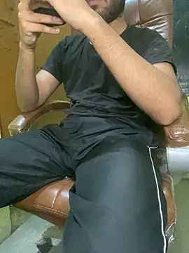 hotyyyyjonny online show from 13, 4, 2026