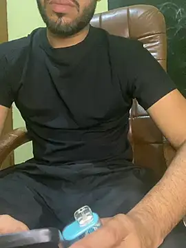 hotyyyyjonny online show from 16, 4, 2026