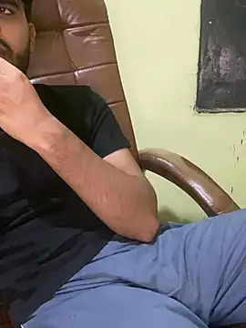 hotyyyyjonny online show from 17, 4, 2026