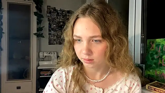 Snapshot of KiaNitchman chatting on 15, 11, 2025 KiaNitchman online show from 15, 11, 2025