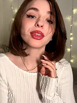 yoyogirlx online show from 21, 12, 2025