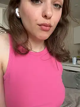 Snapshot of yoyogirlx chatting on 25, 6, 2026 yoyogirlx online show from 25, 6, 2026