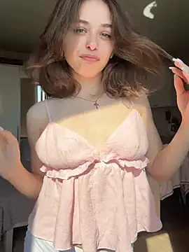 Snapshot of yoyogirlx chatting on 21, 7, 2026 yoyogirlx online show from 21, 7, 2026