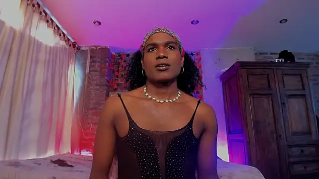 LaGoldenBitch online show from 6, 1, 2026