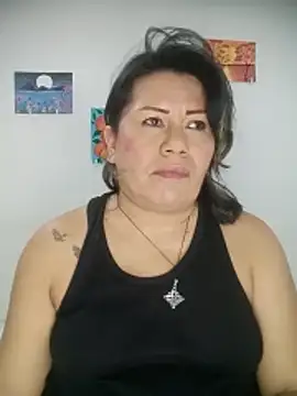 Snapshot of angi_daw chatting on 1, 7, 2026 angi daw online show from 1, 7, 2026