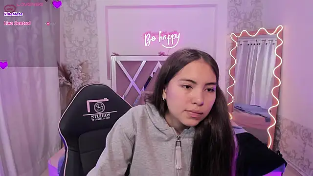 ISABELA TAY online show from 4, 2, 2026