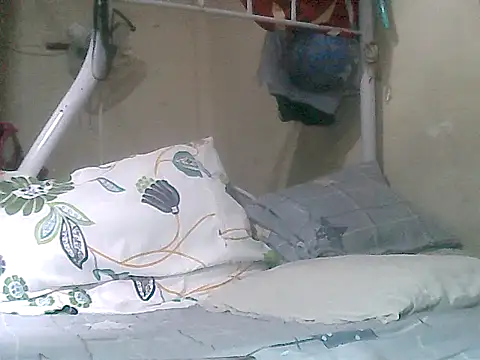 loriepinay46 online show from 7, 1, 2026