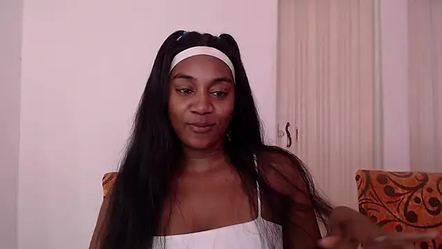 Snapshot of AishaOwens chatting on 12, 5, 2026 AishaOwens online show from 12, 5, 2026