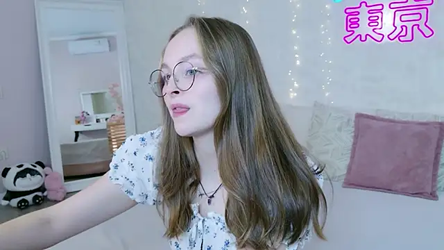 MadisonSmitt online show from 24, 11, 2025