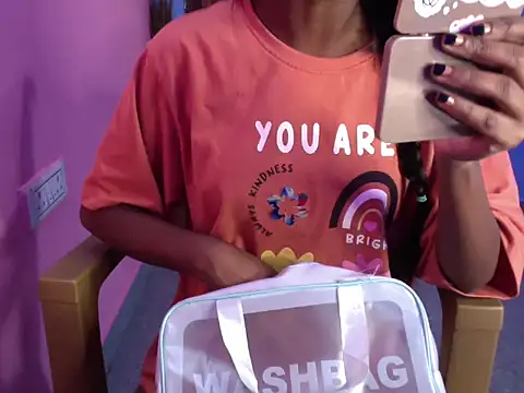 Snapshot of Riyya_00 chatting on 25, 11, 2025 Riyya 00 online show from 25, 11, 2025