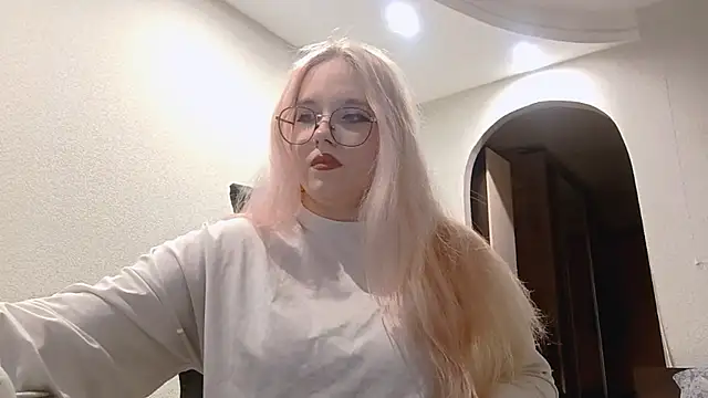 Snapshot of ArletteHals chatting on 12, 11, 2025 ArletteHals online show from 12, 11, 2025