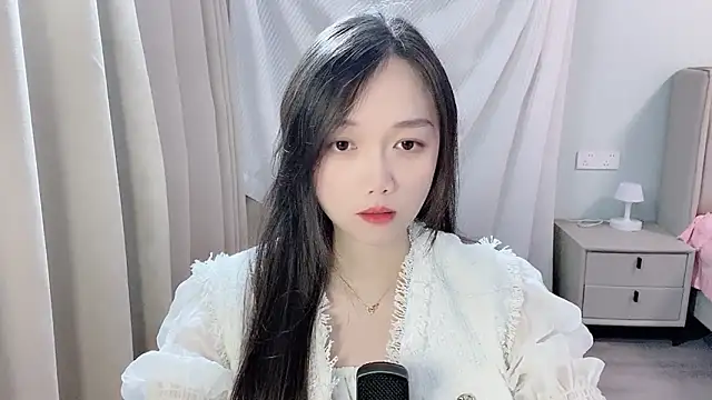 Snapshot of BoiI2u chatting on 19, 11, 2025 BoiI2u online show from 19, 11, 2025