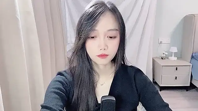 Snapshot of BoiI2u chatting on 15, 12, 2025 BoiI2u online show from 15, 12, 2025