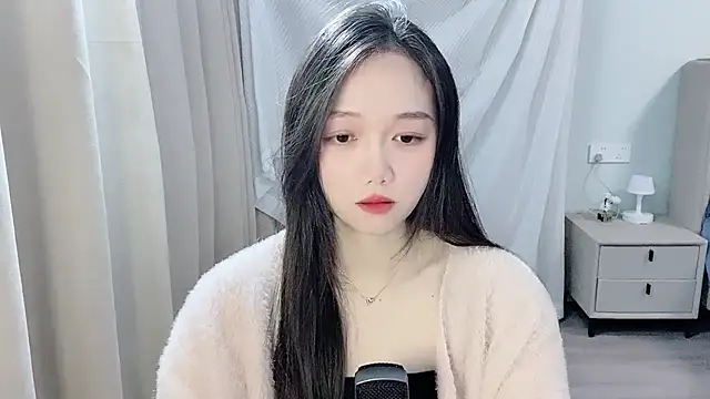 Snapshot of BoiI2u chatting on 17, 12, 2025 BoiI2u online show from 17, 12, 2025