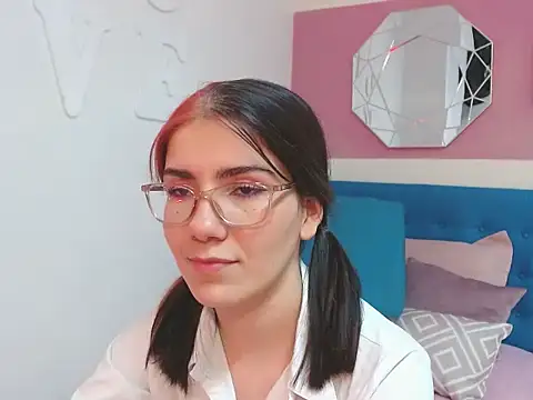 AriLumi online show from 22, 11, 2025