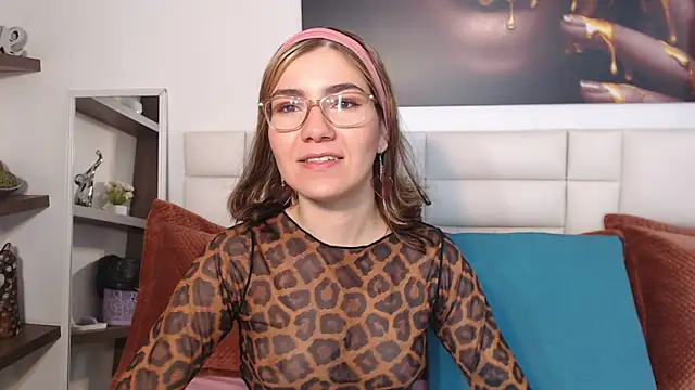 AriLumi online show from 11, 1, 2026