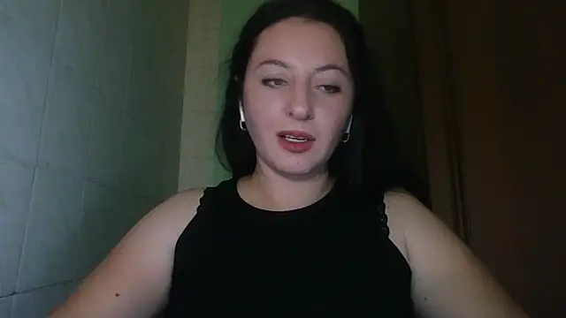 Snapshot of MelinaAx chatting on 14, 11, 2025 MelinaAx online show from 14, 11, 2025