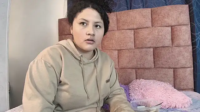 Snapshot of Baby_Disgusting chatting on 12, 11, 2025 Baby Disgusting online show from 12, 11, 2025