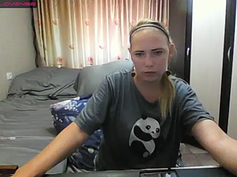 JenniDeep online show from 5, 7, 2026