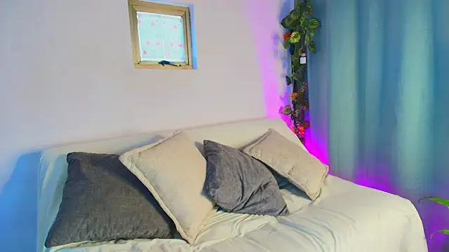 Snapshot of lizzy_kane chatting on 3, 12, 2025 lizzy kane online show from 3, 12, 2025