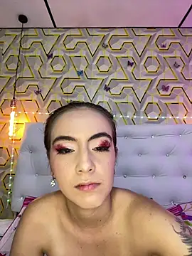 MelanyyJhonson15 online show from 18, 4, 2026