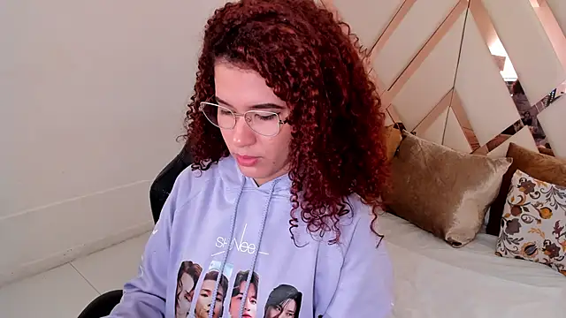 Snapshot of avrilwaynee chatting on 7, 1, 2026 avrilwaynee online show from 7, 1, 2026