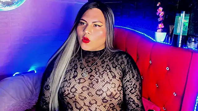 Snapshot of Chloe_Nasty chatting on 15, 11, 2025 Chloe Nasty online show from 15, 11, 2025