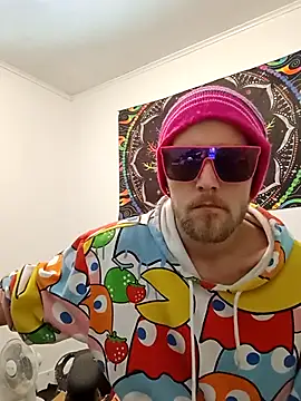 Snapshot of Arlo_King chatting on 15, 11, 2025 Arlo King online show from 15, 11, 2025