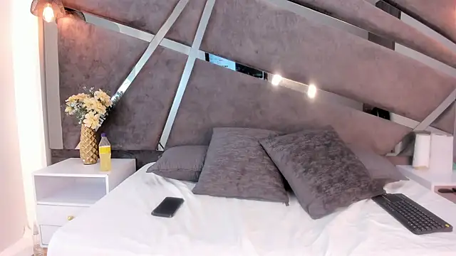 Snapshot of Sammy_Gomez_ chatting on 20, 12, 2025 Sammy Gomez online show from 20, 12, 2025