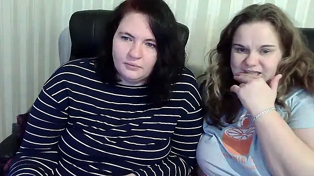 HollyXXEva online show from 25, 11, 2025