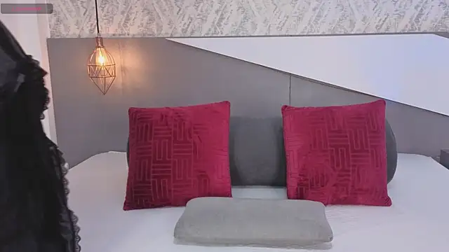 Sasha Wolff online show from 15, 4, 2026