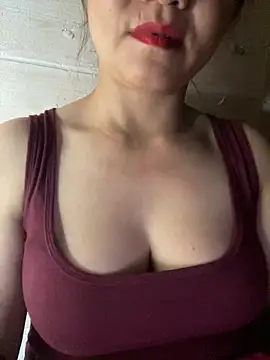 Diana-sexyy online show from 7, 4, 2026