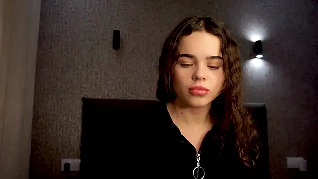 Snapshot of lindaTT chatting on 27, 11, 2025 lindaTT online show from 27, 11, 2025