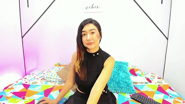 VictoriaRouge  online show from 19, 11, 2025