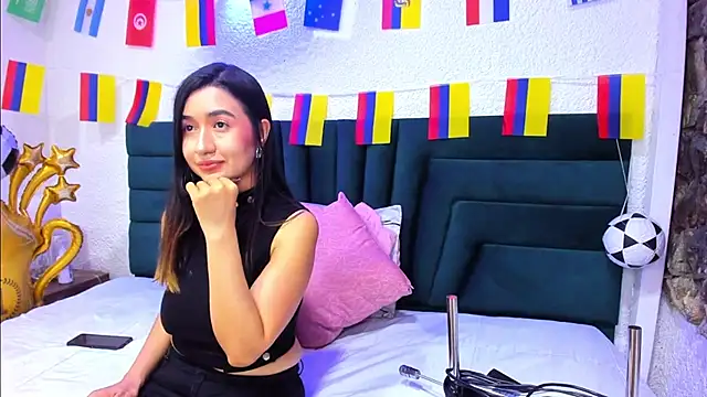 VictoriaRouge  online show from 22, 6, 2026