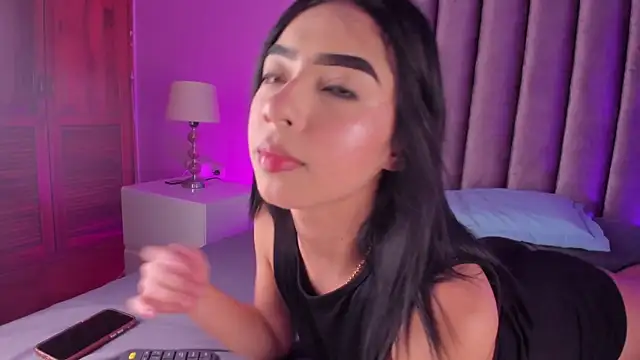 GabrielaSuarez  online show from 20, 5, 2026