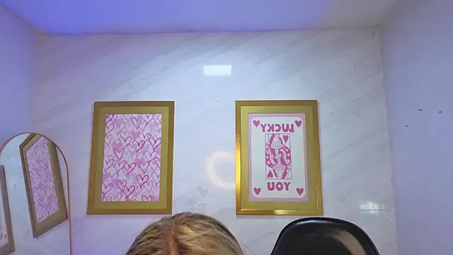 Evy Luxx v online show from 25, 3, 2026